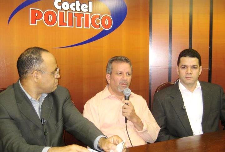 Desde la izquierda, Candido Santos, Juan Manuel Polanco y Nicolas Arroyo Ramos, productor del programa